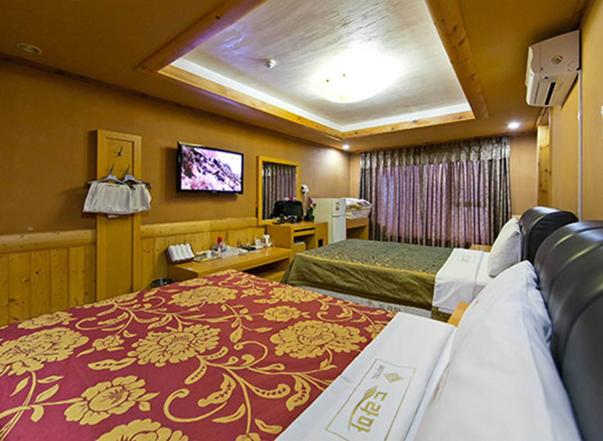 Drama Motel Boryeong Luaran gambar