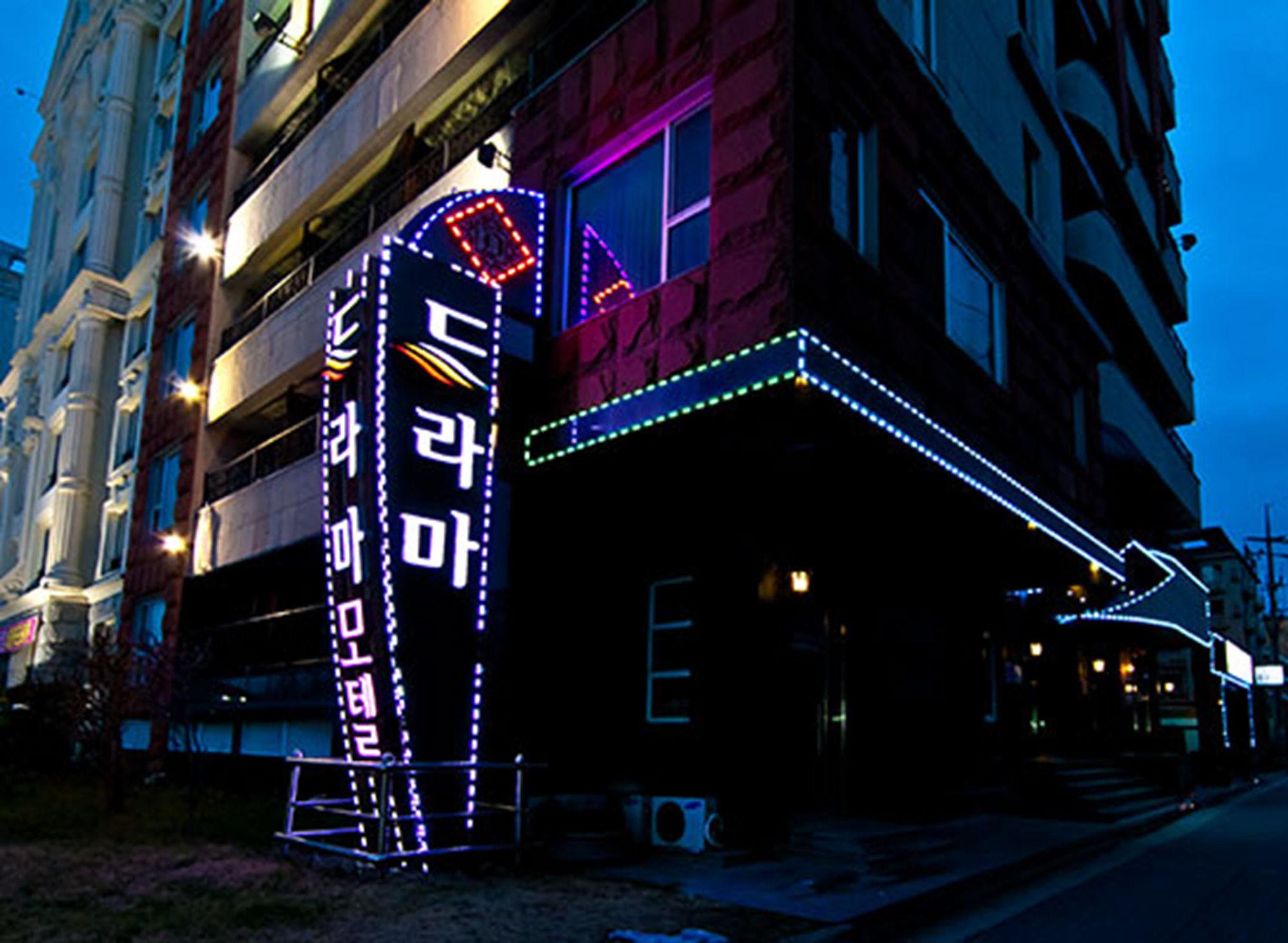 Drama Motel Boryeong Luaran gambar