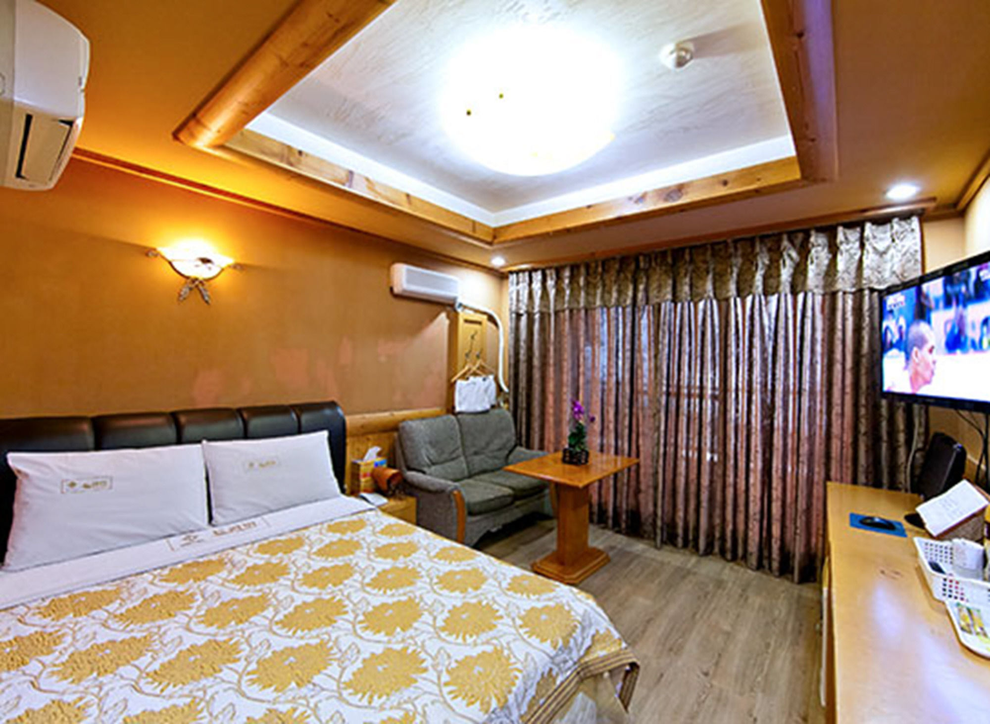 Drama Motel Boryeong Luaran gambar