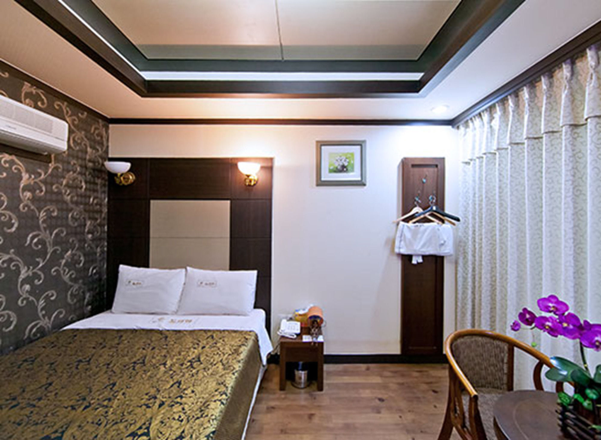 Drama Motel Boryeong Luaran gambar