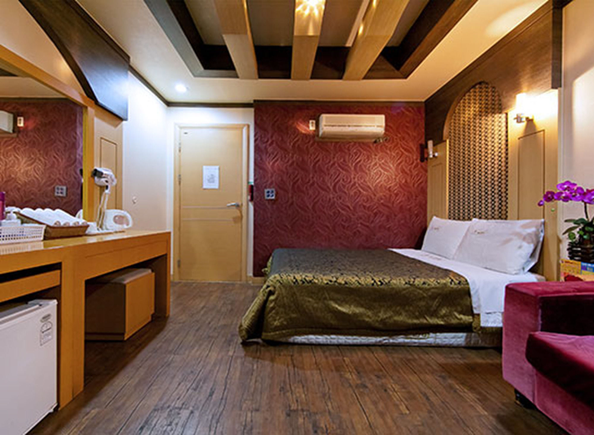 Drama Motel Boryeong Luaran gambar