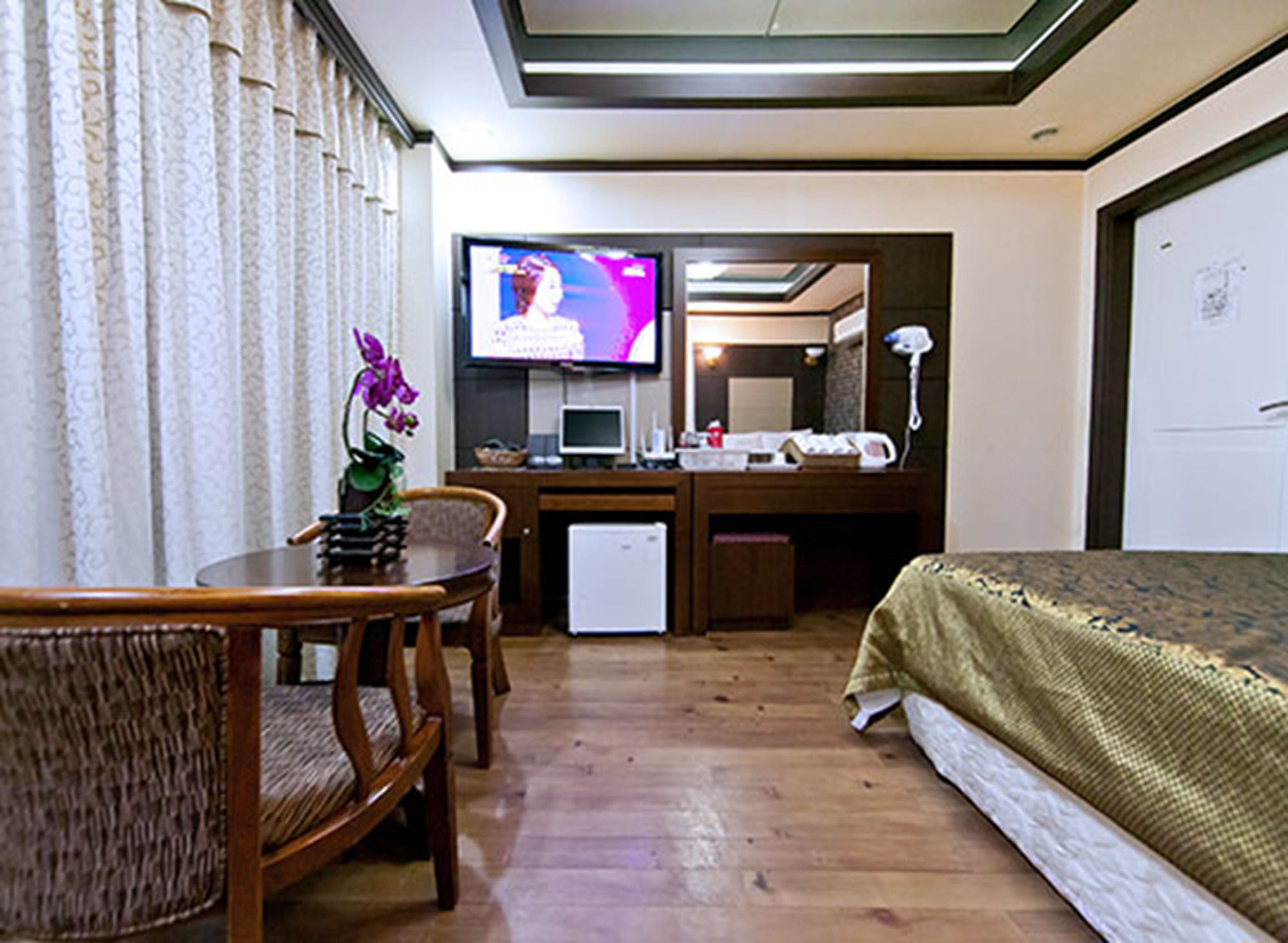 Drama Motel Boryeong Luaran gambar
